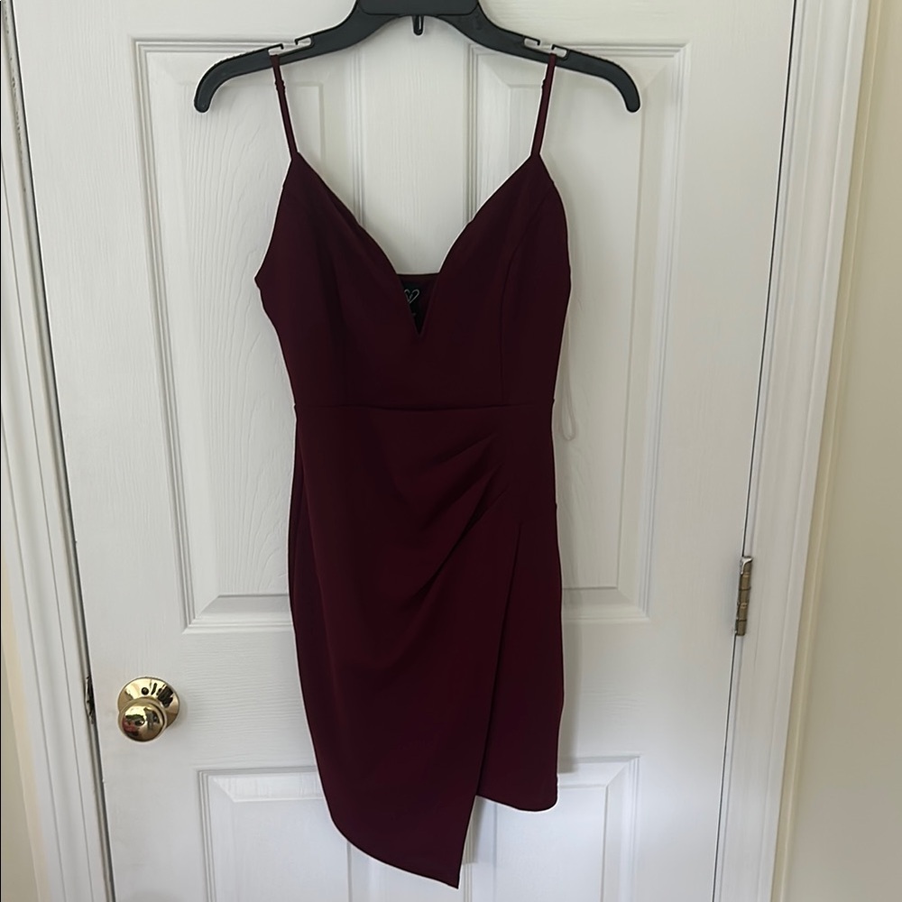 Windsor Burgundy Sheath Cocktail Dress with Asymmetrical Hem
